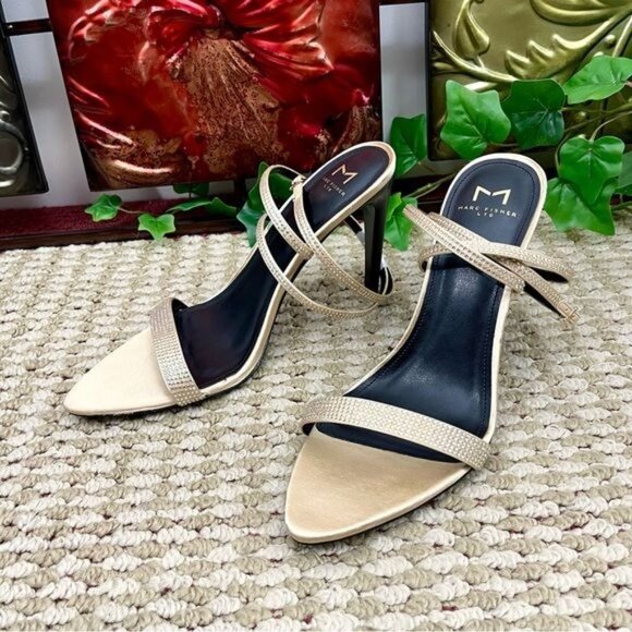 Marc Fisher LTD Cammile Ankle Strap Sandal in Light Natural Size 9.5 - Picture 6 of 14